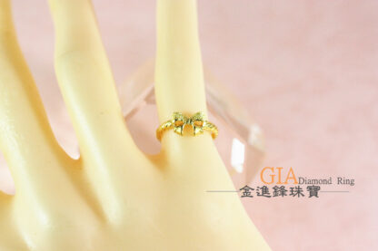鑽沙蝴蝶結黃金尾戒 重0.58錢 G021478：圖片 5