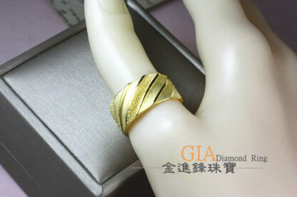 斜紋鑽沙黃金男戒 2.84錢 G023494：圖片 5