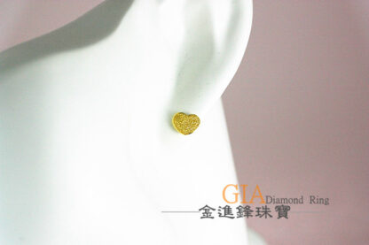 鑽沙愛心黃金耳環 重0.22錢 G023705：圖片 5