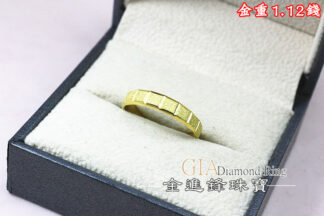 鑽沙格紋黃金戒指 重1.12錢 G025822